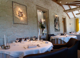 Restaurant Ageoca Savoy Hotel inside