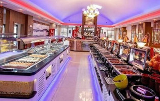Gourmet Wok inside
