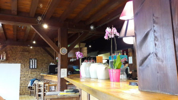 Fournil Des Antiquaires inside