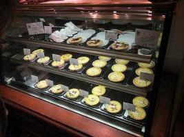 Le Milano food