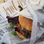 Little Jeanne Burgers Nourriture