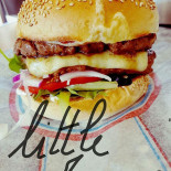 Little Jeanne Burgers Nourriture