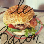 Little Jeanne Burgers Nourriture