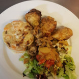 Auberge du Saint-Graal food