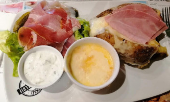 La Pataterie Henin Beaumont food