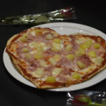 Pizza Folies food