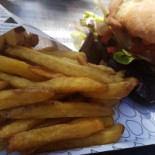 Gigi Burgers Comida