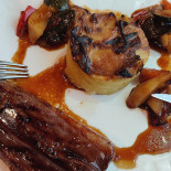 Le Grillon Nourriture