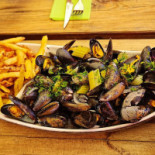 Le Grillon Nourriture