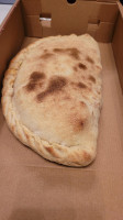 Pizzeria Reno'mets food