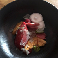 Pierre Sang in Oberkampf Comida