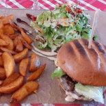 Entre-nous Pizza Ambon Food