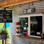 Au Petit Gourmet Exterior