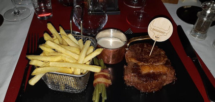 Aux Quatre Saisons drink