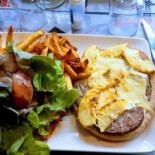 Le Bistrot De Pierre food