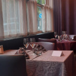 Le Bistrot De Pierre inside