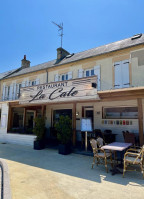 La Cale outside