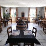 Le Chibeurli Auberge De La Boulaye Dentro