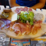 La Brasserie Auvergnate food