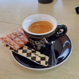 Le V, Ars En RÉ Bebida