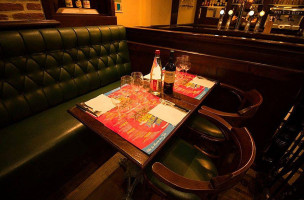 Pub Les Coulisses inside