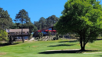Le Bistrot Du Golf outside