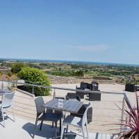 Le Tastevin Exterior