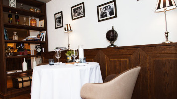 Piazza Italiana À l'intérieur