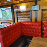 Le Chalet Suisse Dentro