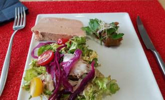 Auberge De L'etang Neuf food