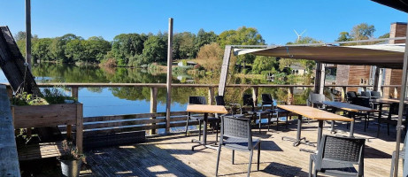 Auberge de l'Etang Neuf outside