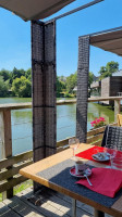 Auberge de l'Etang Neuf outside