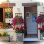 Chez Francis Exterior