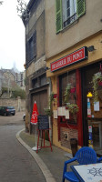 La Brasserie Du Pont outside