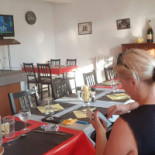 Les Orchidées inside