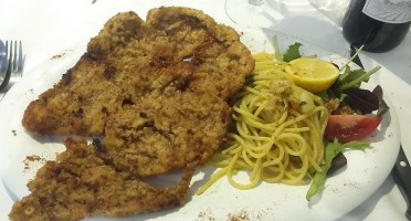 Le 3 Farfalle food