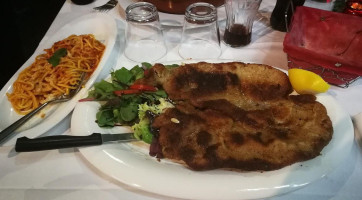 Le 3 Farfalle food