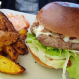 Howard's ValCenis food