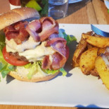 Howard's ValCenis food