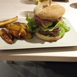 Howard's ValCenis food