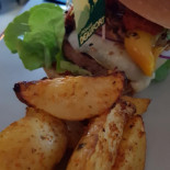 Howard's ValCenis food