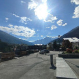 Howard's ValCenis outside