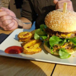 Howard's ValCenis food