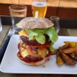 Howard's ValCenis food