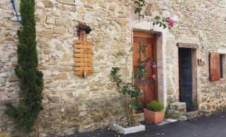 La Gourmand Dinette outside