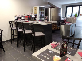 La Cave Flechoise Cave A Vins Et A Vins inside
