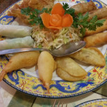 Le Dragon d'Or Nourriture