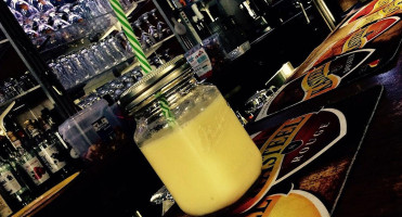 L'Entracte Brasserie drink