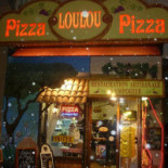 Pizza Loulou outside
