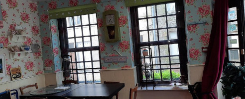 Time for Tea Salon de Thé Anglais inside